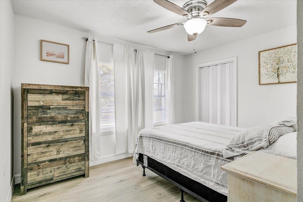 185 Weiss Bluff Road Vidor, TX 77662 - Photo 5 of 34 Gallery Image 5