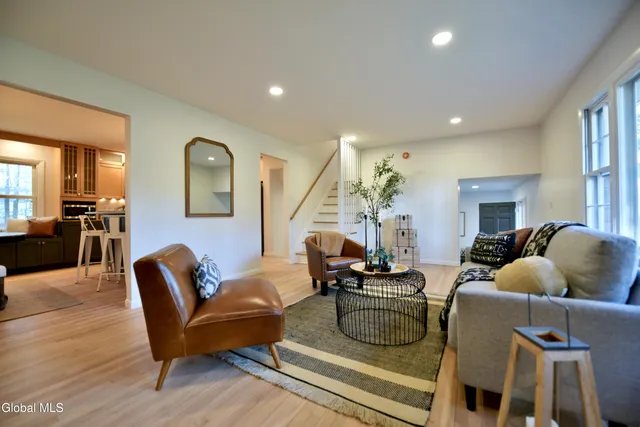 $549,000 | 871 Maxwell Drive, Niskayuna, NY 12309