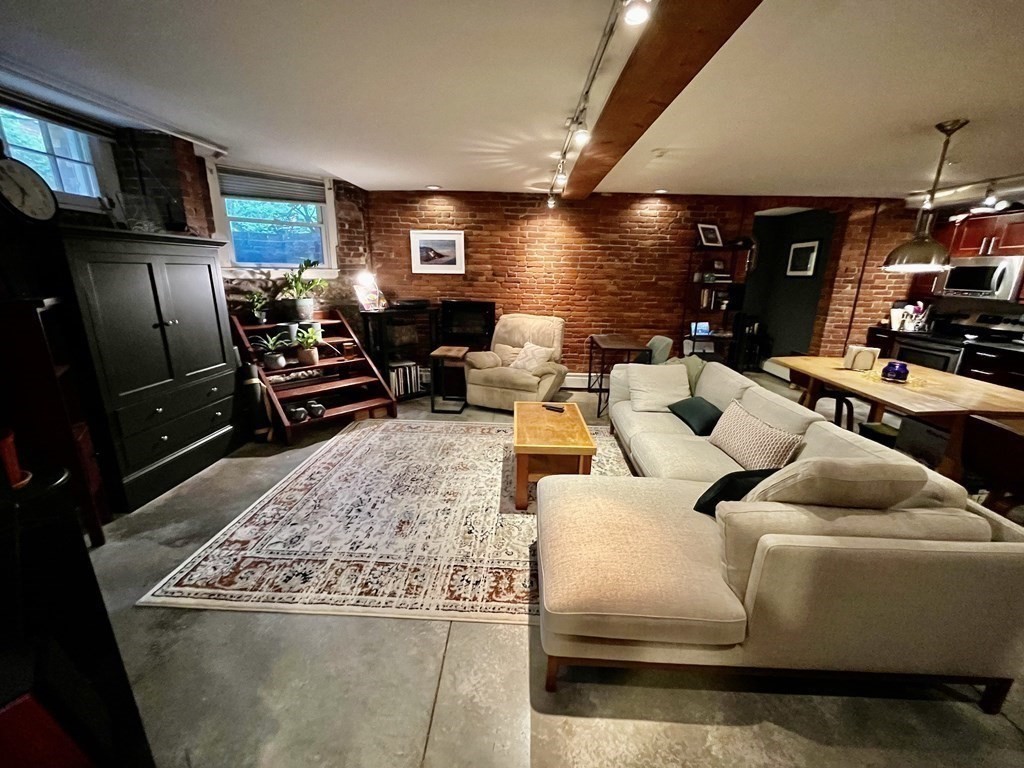 1760 Beacon Street, Unit 3 Brookline, MA 02445 - Photo 1 of 16