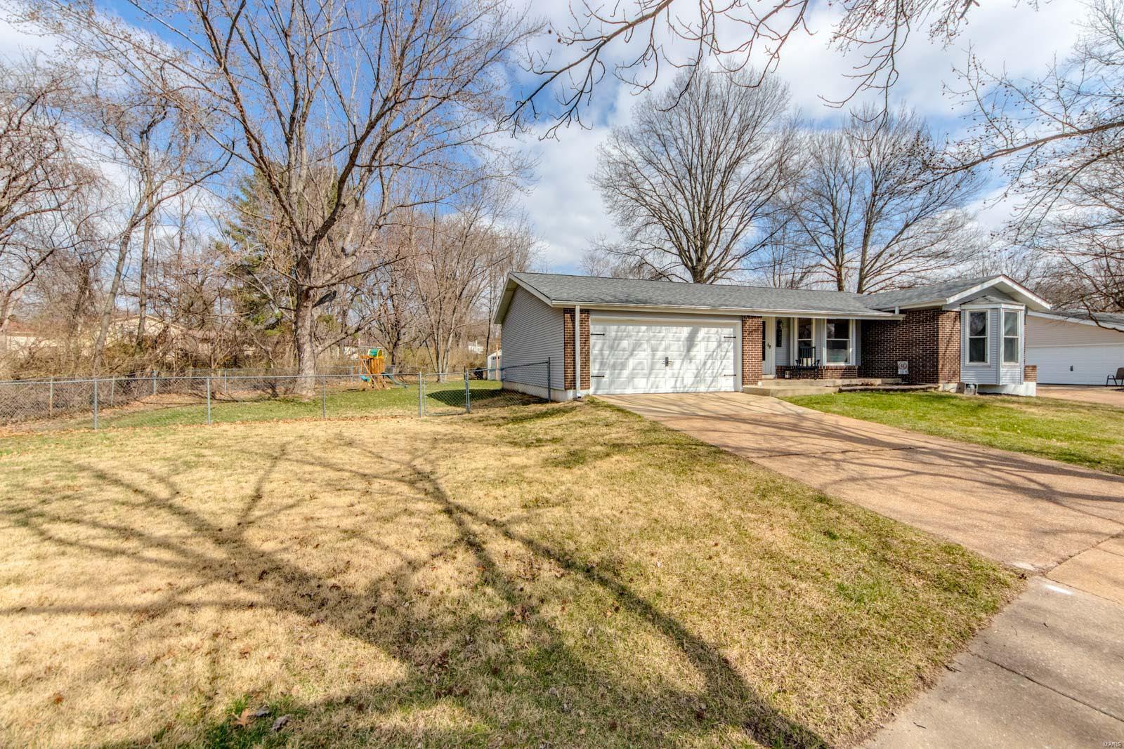 683 Winding Path Lane Manchester, MO 63021 - Photo 2 of 44 Gallery Image 2