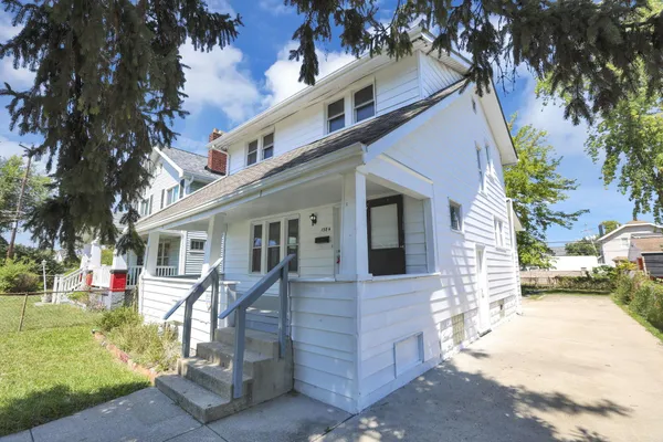 $214,900 | 1384 East 23rd Avenue, Columbus, OH 43211