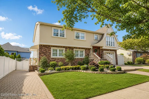 $1,290,000 | 43 Valdemar Avenue | Prince's Bay