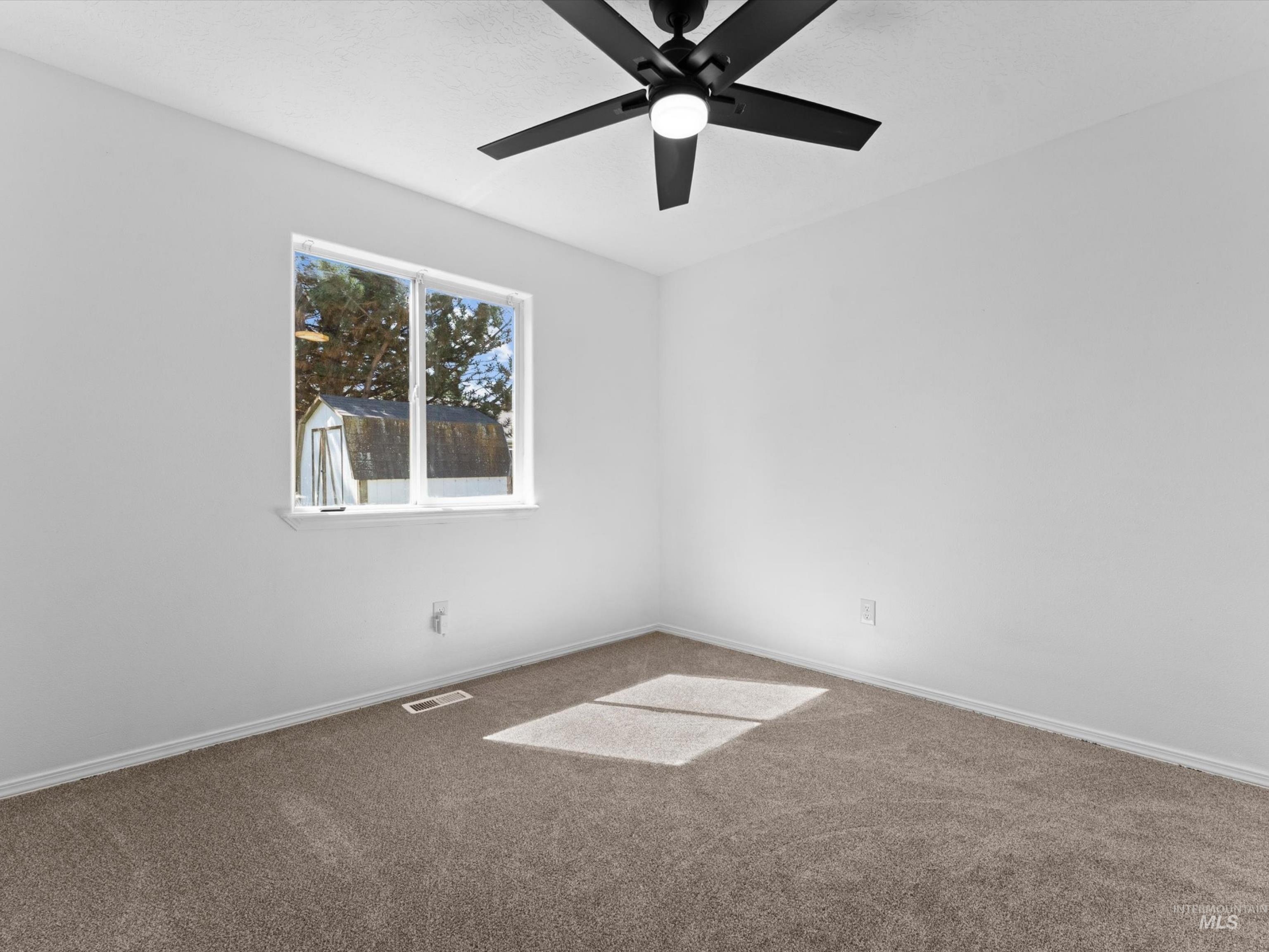 14213 Carolina Street Caldwell, ID 83607 - Photo 23 of 34