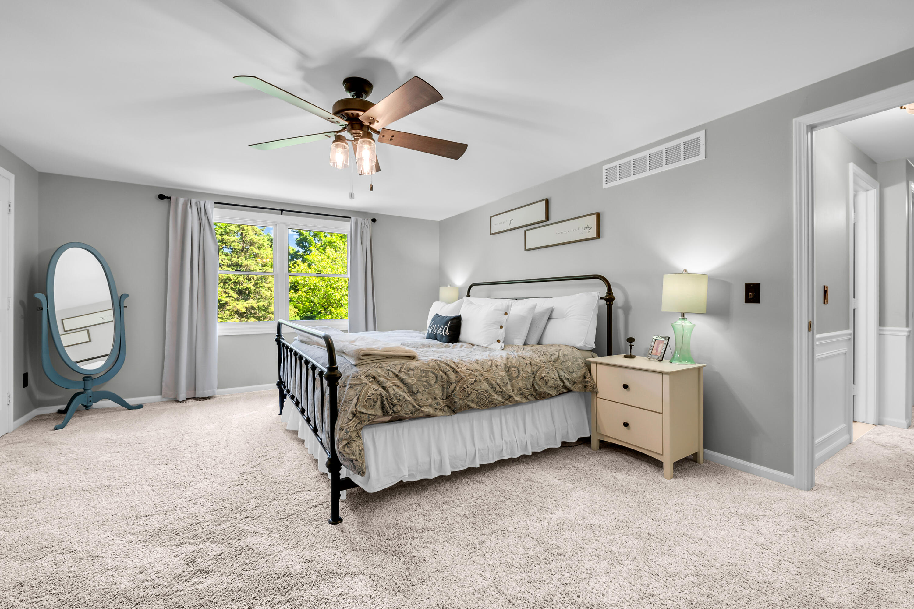 3394 Edmunton Drive Rochester Hills, MI 48306 - Photo 28 of 69 29 - Primary Bedroom