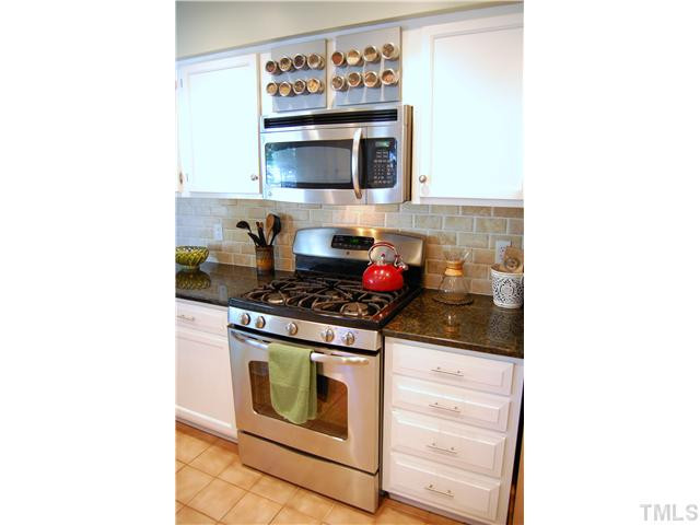 2 Swallows Ridge Court Durham, NC 27713 - Photo 3 of 25 Kitchen