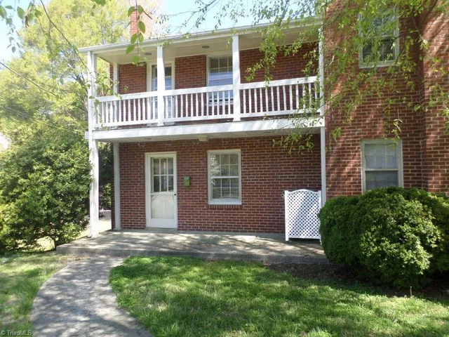 $800 | 706 Crescent Drive, Reidsville, NC 27320