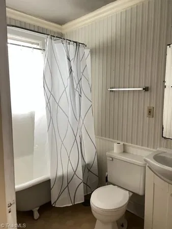 $800 | 706 Crescent Drive, Reidsville, NC 27320