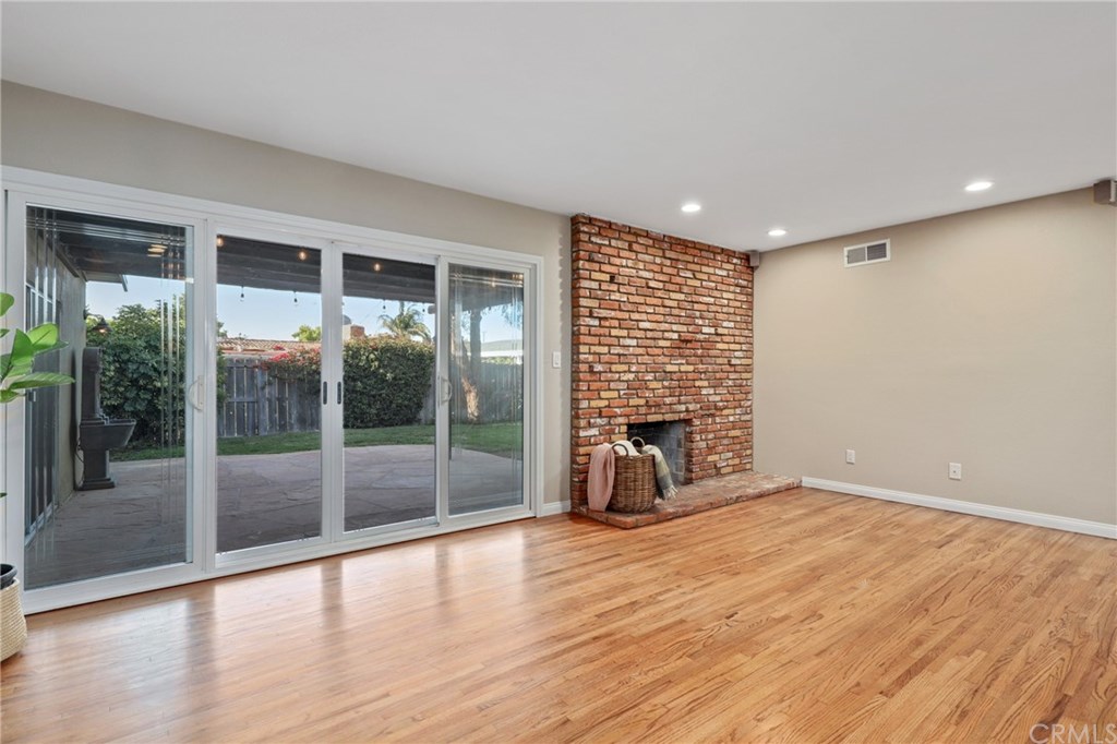 388 Bucknell Road Costa Mesa, CA 92626 - Photo 19 of 56