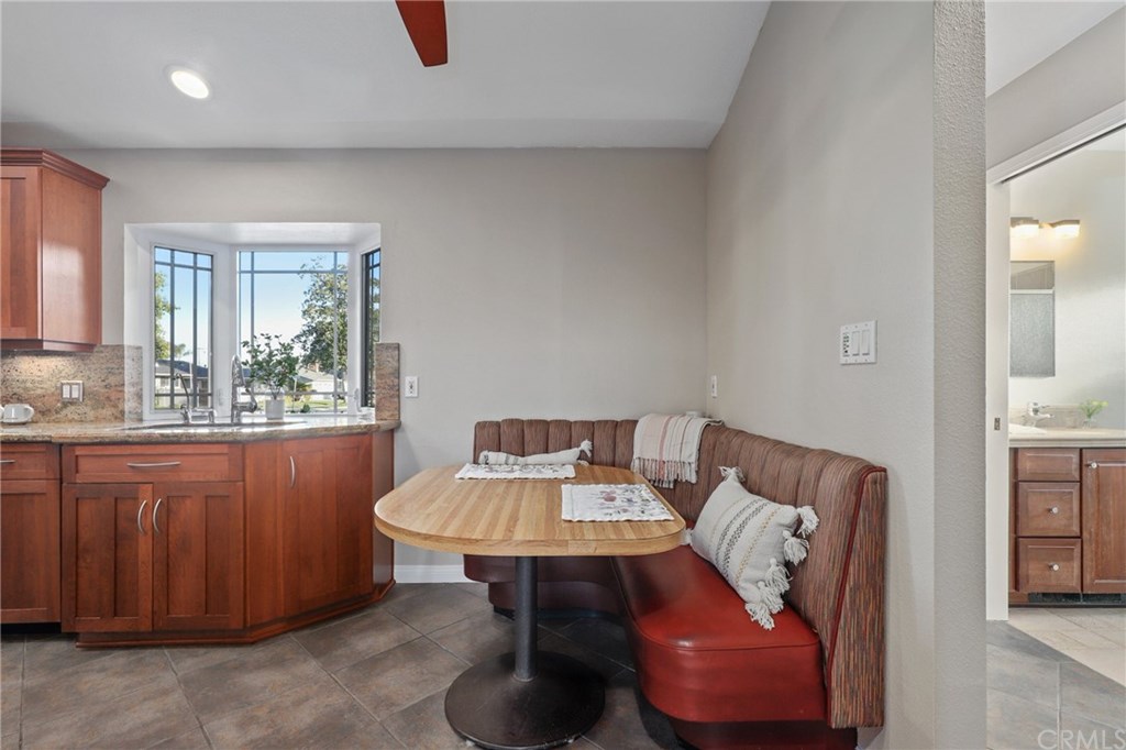 388 Bucknell Road Costa Mesa, CA 92626 - Photo 20 of 56