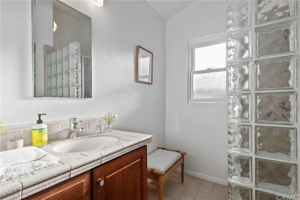 388 Bucknell Road Costa Mesa, CA 92626 - Photo 24 of 56