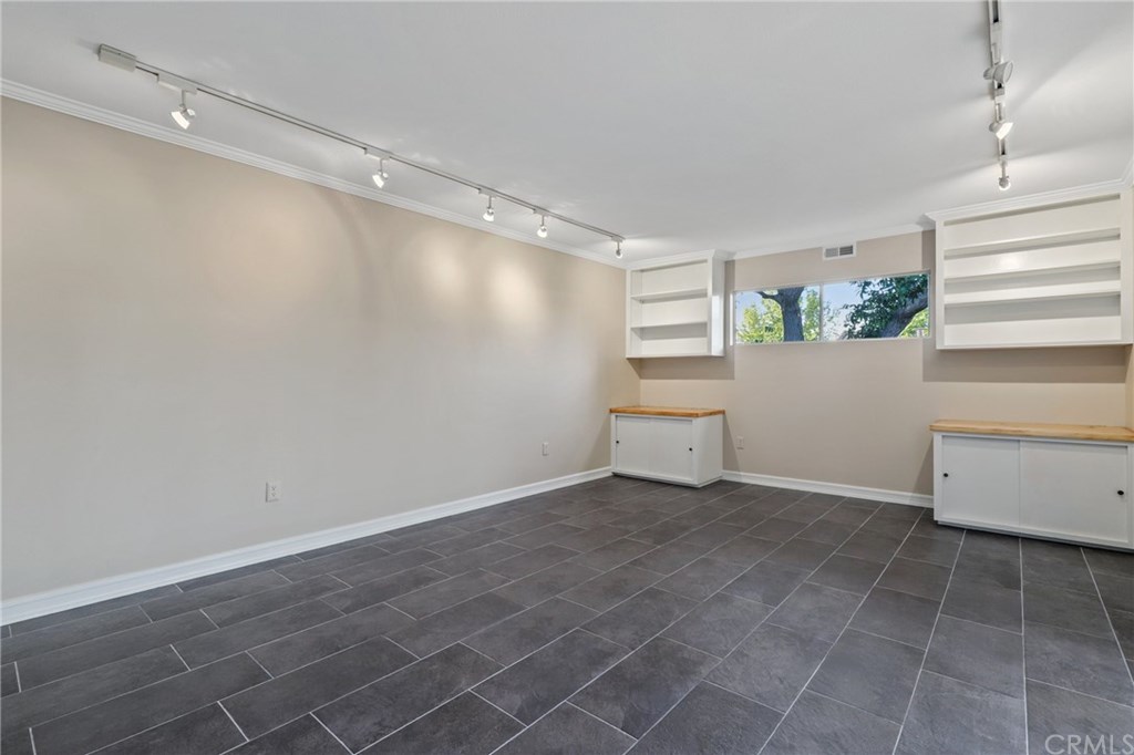 388 Bucknell Road Costa Mesa, CA 92626 - Photo 27 of 56