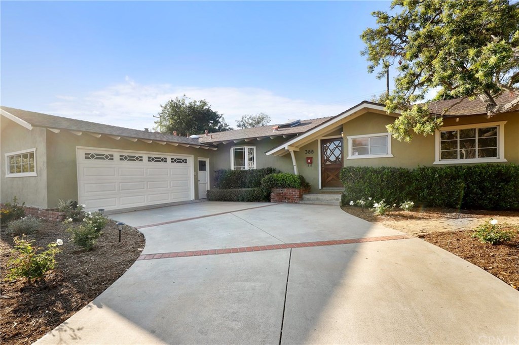 388 Bucknell Road Costa Mesa, CA 92626 - Photo 5 of 56