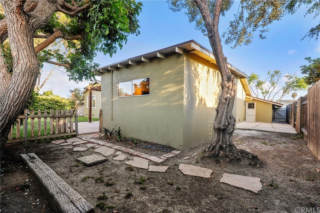 388 Bucknell Road Costa Mesa, CA 92626 - Photo 41 of 56