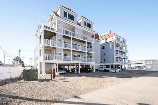 $479,900 | 233 Beach Road, Unit A1, Salisbury, MA 01952