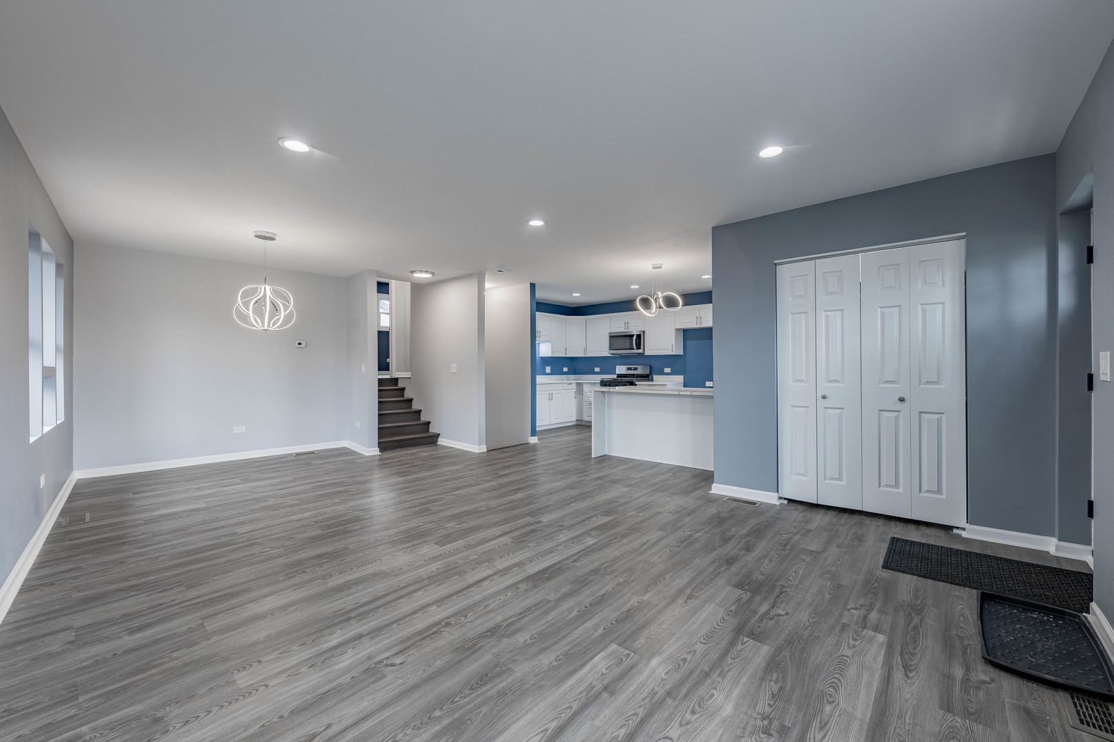 4424 Clayton Road Hillside, IL 60162 - Photo 8 of 27 Gallery Image 8