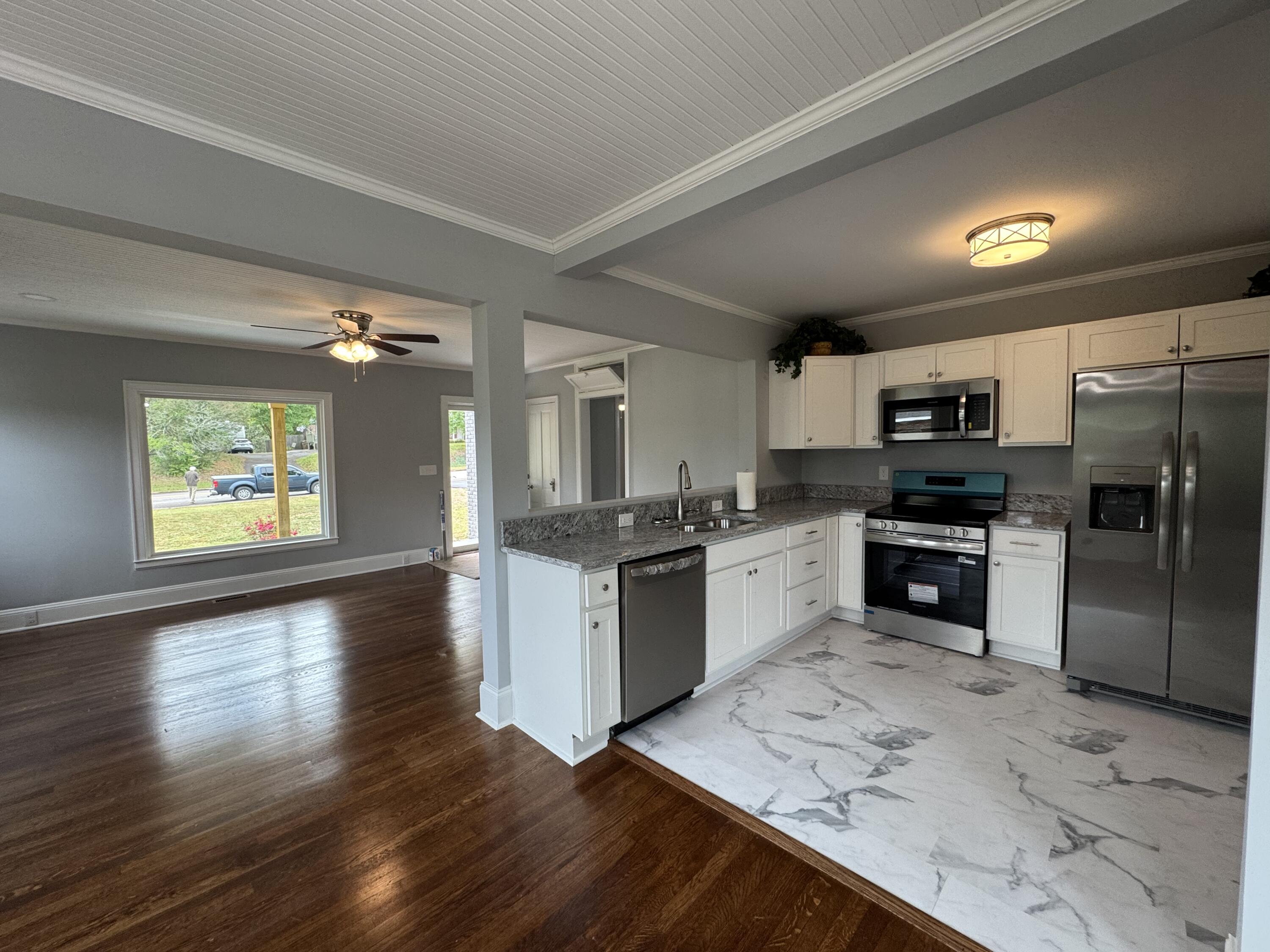 504 Penn Street Edgefield, SC 29824 - Photo 11 of 16