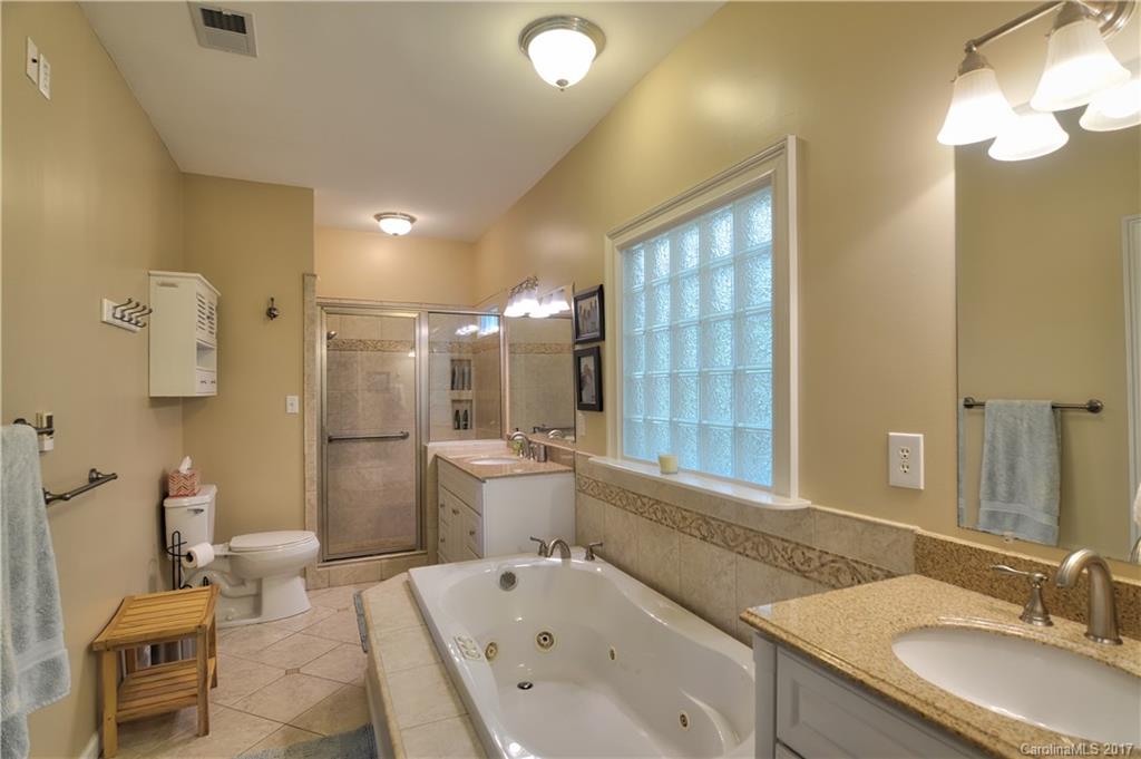 1610 Hertford Road Charlotte, NC 28207 - Photo 16 of 23 Gallery Image 16