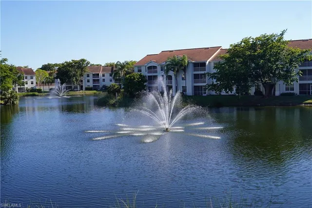 $1,750 | 4720 St Croix Lane, Unit 136, Naples, FL 34109