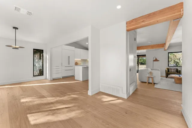 a view of a living room