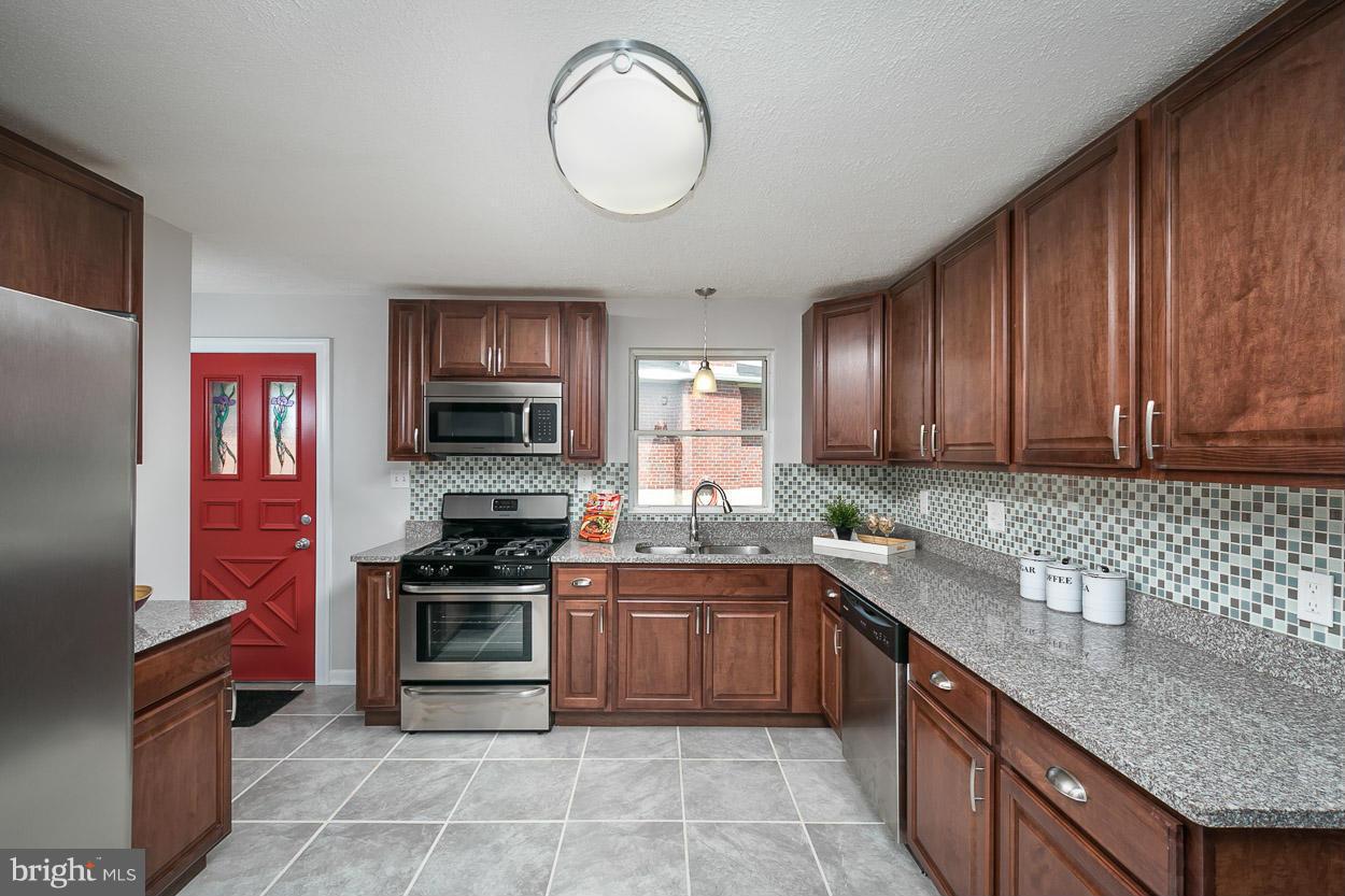 1202 Gettig Road Baltimore, MD 21237 - Photo 13 of 24 Kitchen