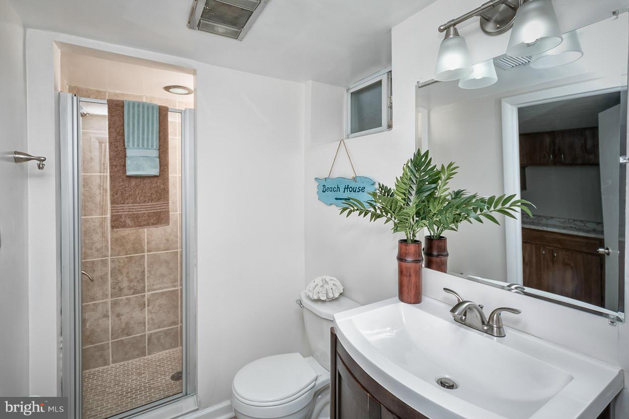 1202 Gettig Road Baltimore, MD 21237 - Photo 9 of 24 Bath