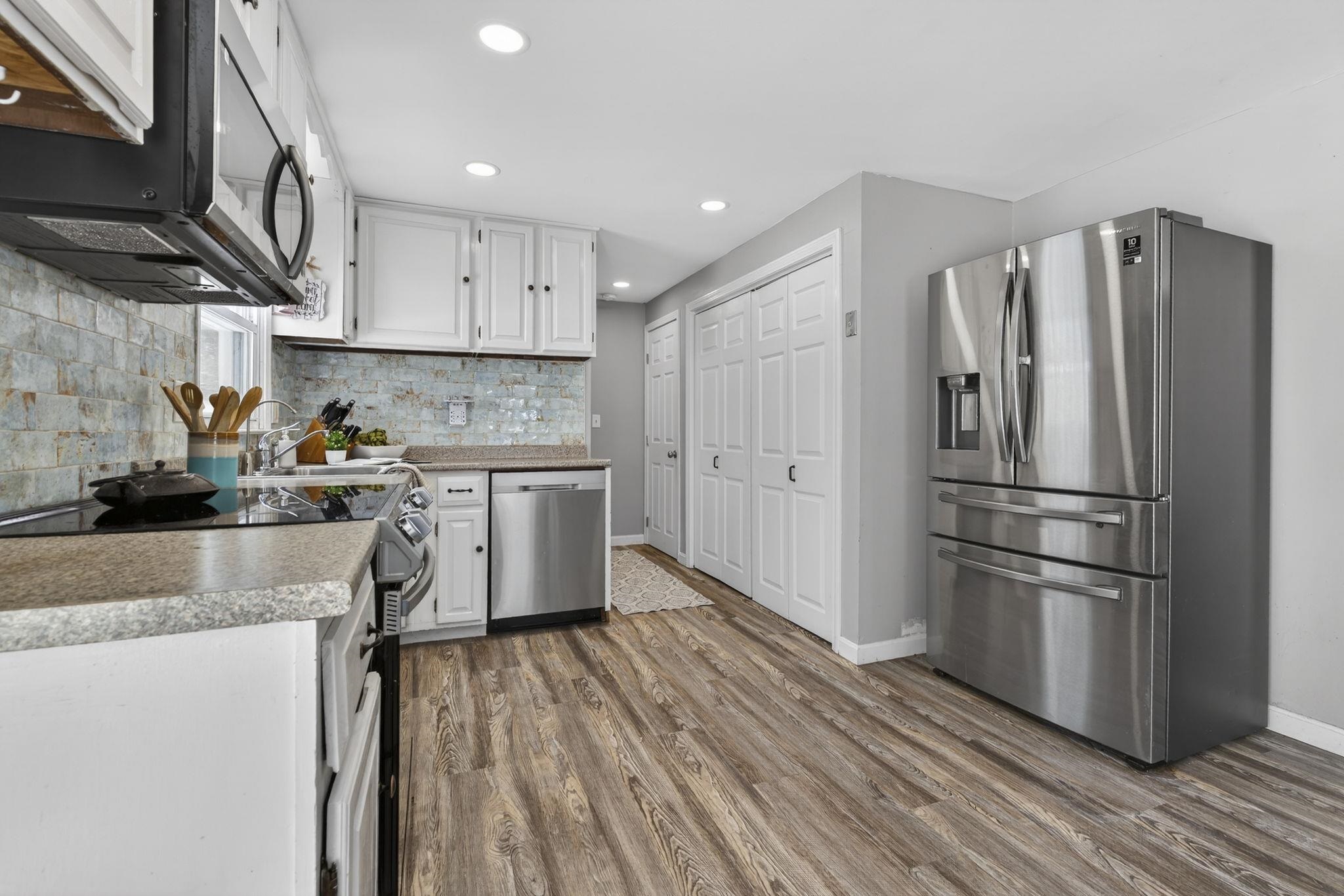 11 Pingree Hill Road, Unit L Derry, NH 03038 - Photo 5 of 28