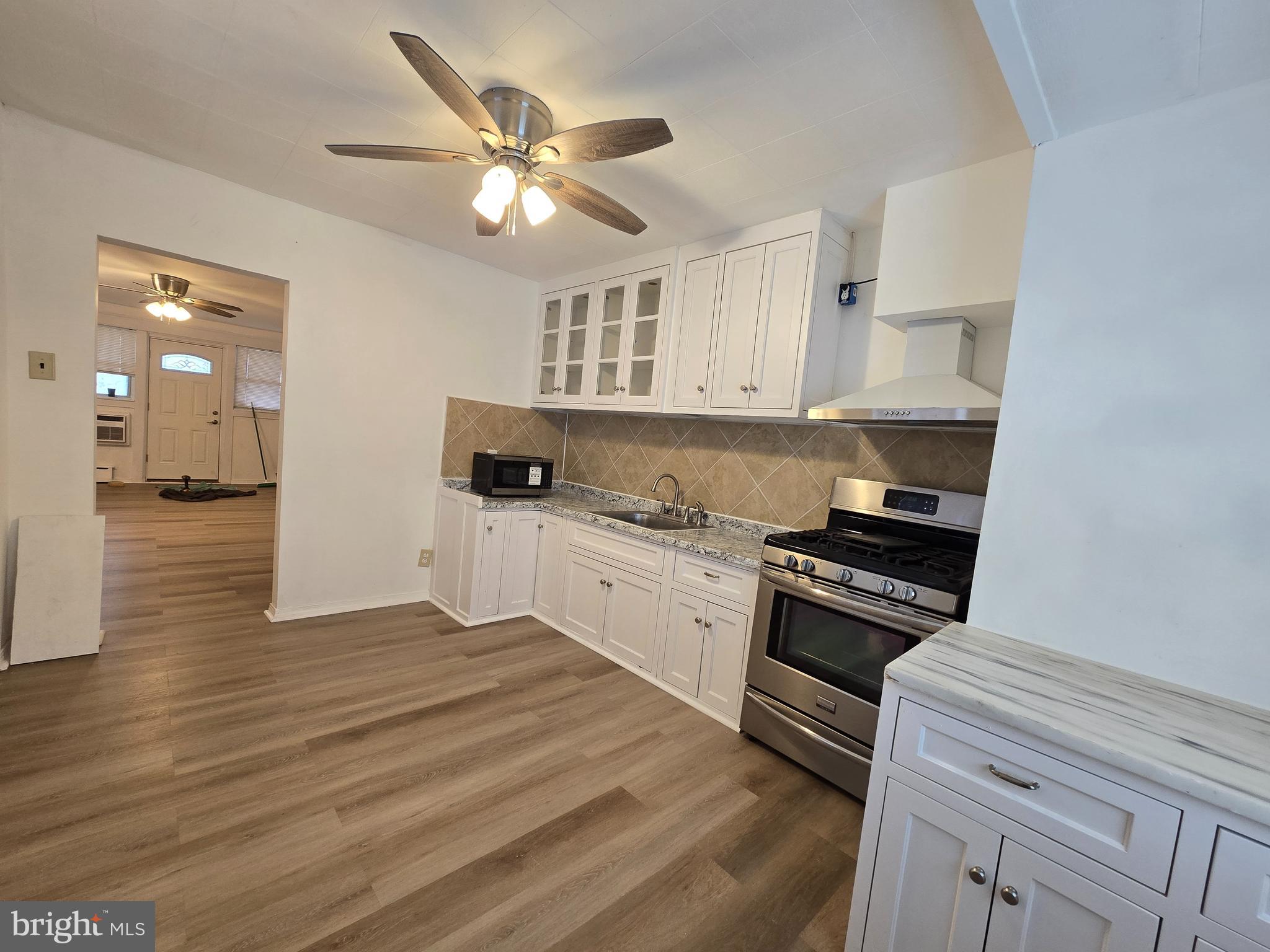 854 Bridge Street Philadelphia, PA 19124 - Photo 9 of 23