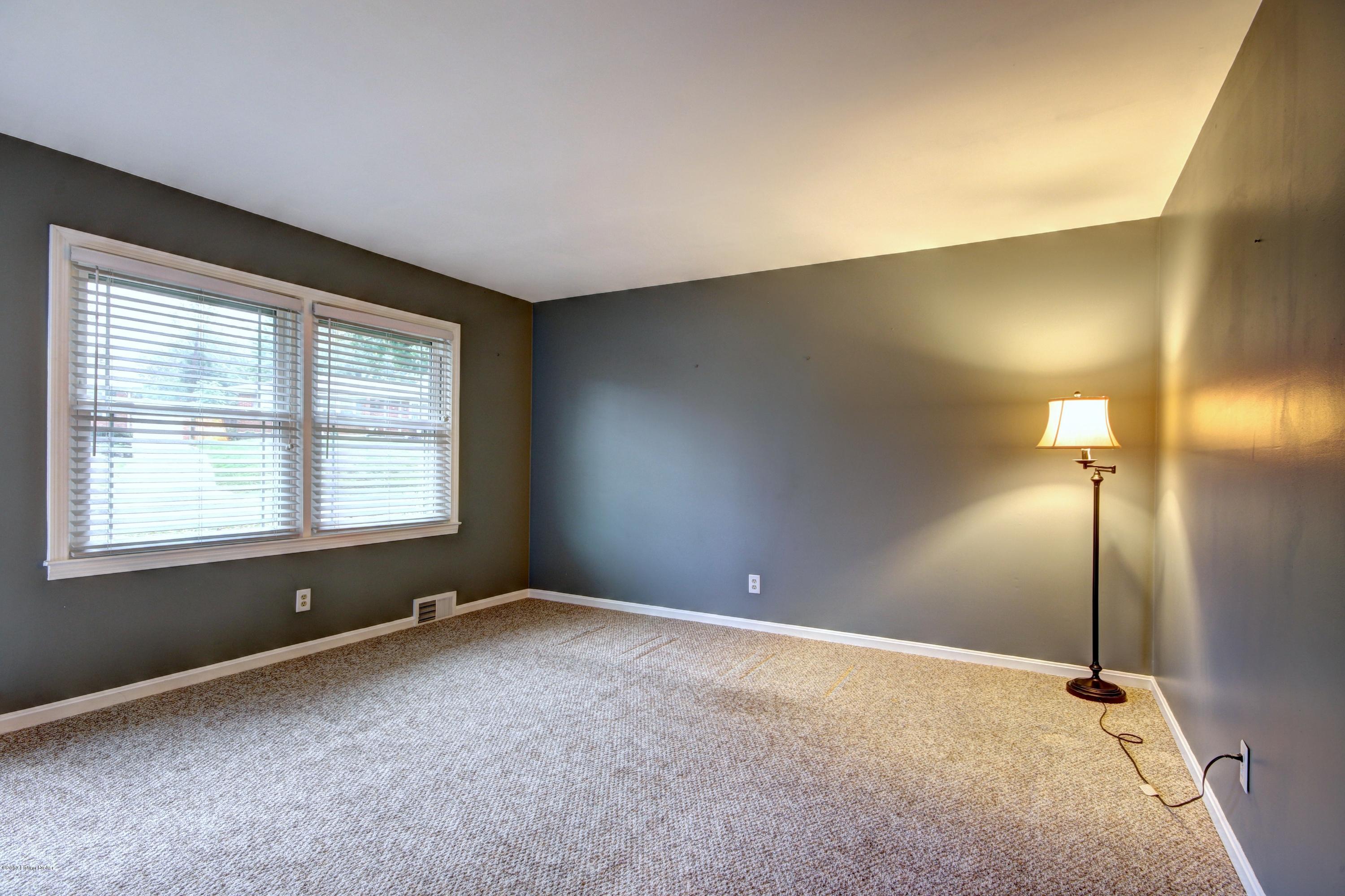 1014 Runell Road Louisville, KY 40214 - Photo 5 of 33 Runell Road #2