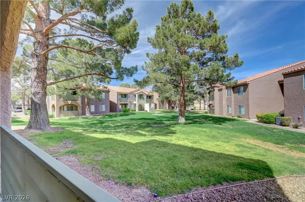 $1,800 | 2120 Sealion Drive, Unit 105, Las Vegas, NV 89128