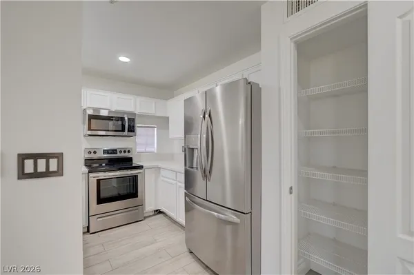 $1,800 | 2120 Sealion Drive, Unit 105, Las Vegas, NV 89128