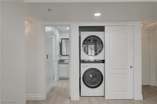 $1,800 | 2120 Sealion Drive, Unit 105, Las Vegas, NV 89128