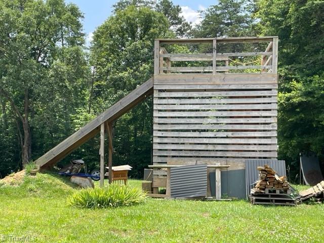 3716 Hobson Road East Bend, NC 27018 - Photo 16 of 40 Roll In