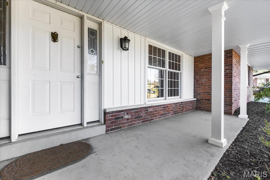 562 Gederson Lane St. Louis, MO 63122 - Photo 2 of 30