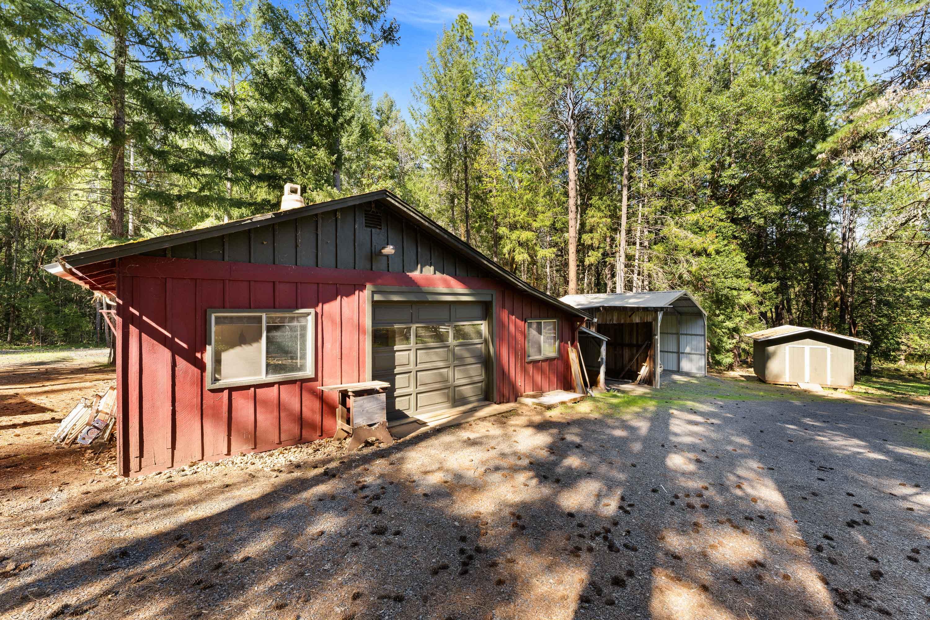 332 Bull Creek Road Grants Pass, OR 97527 - Photo 19 of 46 Gallery Image 19