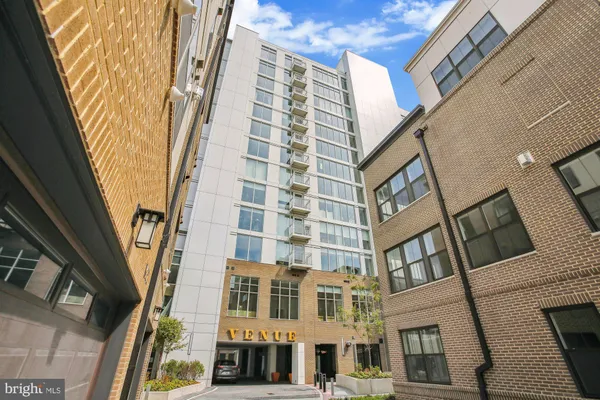 $3,250 | 925 North Fairfax Street, Unit 403, Alexandria, VA 22314