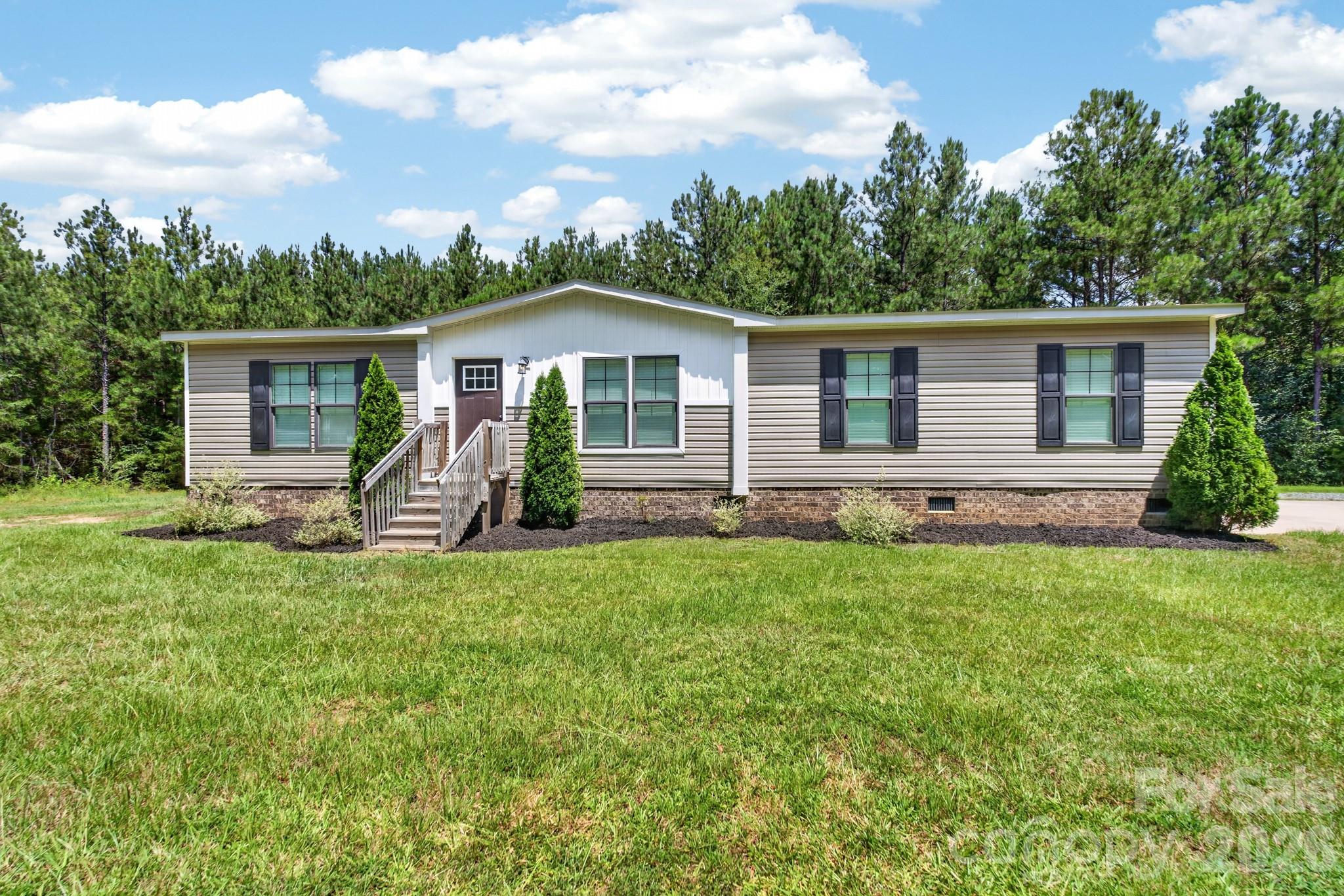 609 Edwards Road Fort Lawn, SC 29714 - Photo 4 of 42 Gallery Image 4