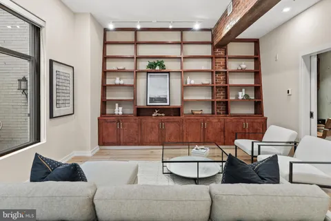 $1,595,000 | 1413 P Street Northwest, Unit 203, Washington, DC 20005