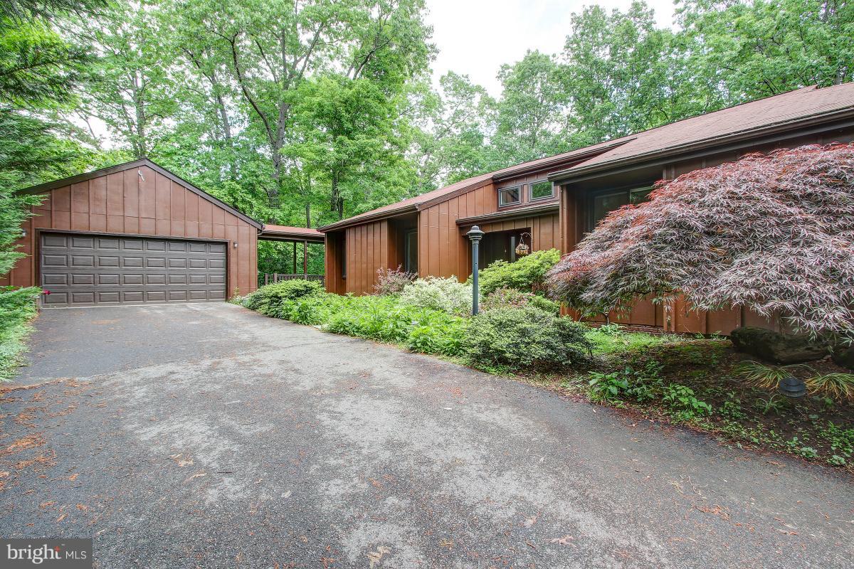 11105 Glade Drive Reston, VA 20191 - Photo 1 of 30 Welcome to 11105 Glade Drive!