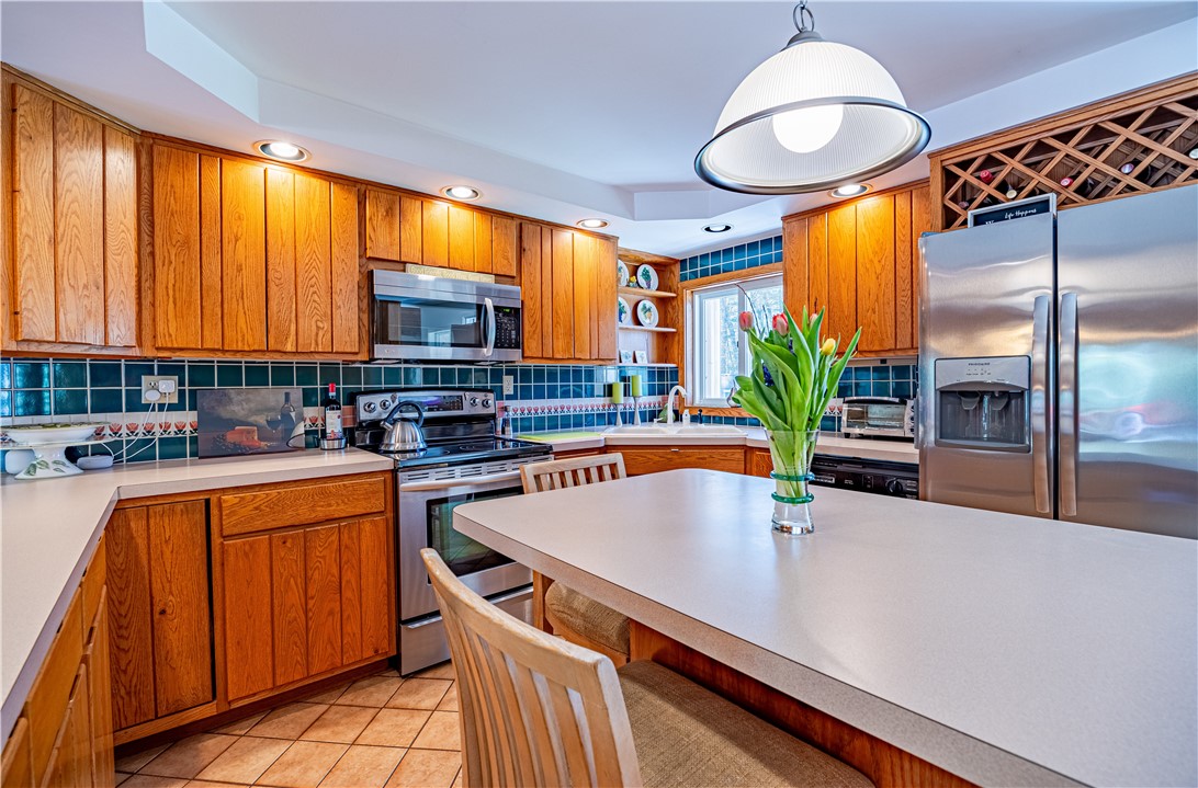282 Byron Randall Road Scituate, RI 02857 - Photo 14 of 40