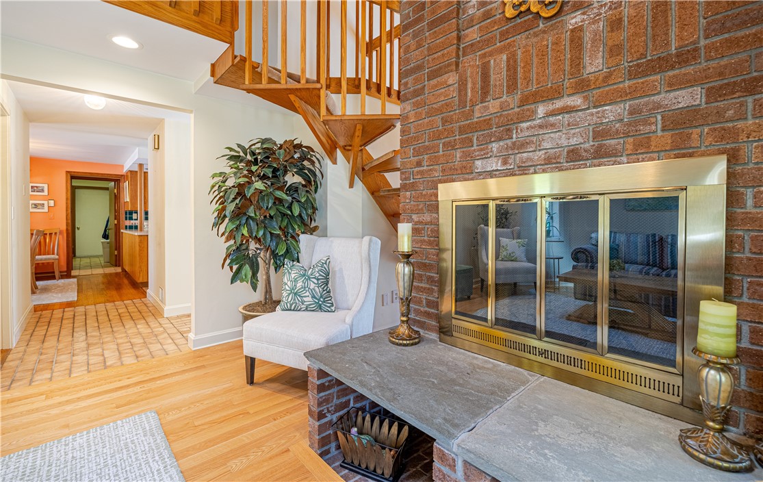 282 Byron Randall Road Scituate, RI 02857 - Photo 17 of 40