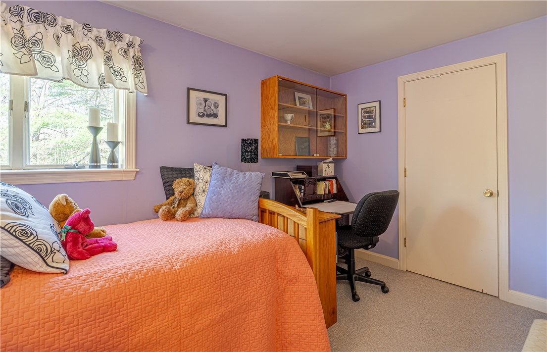 282 Byron Randall Road Scituate, RI 02857 - Photo 24 of 40