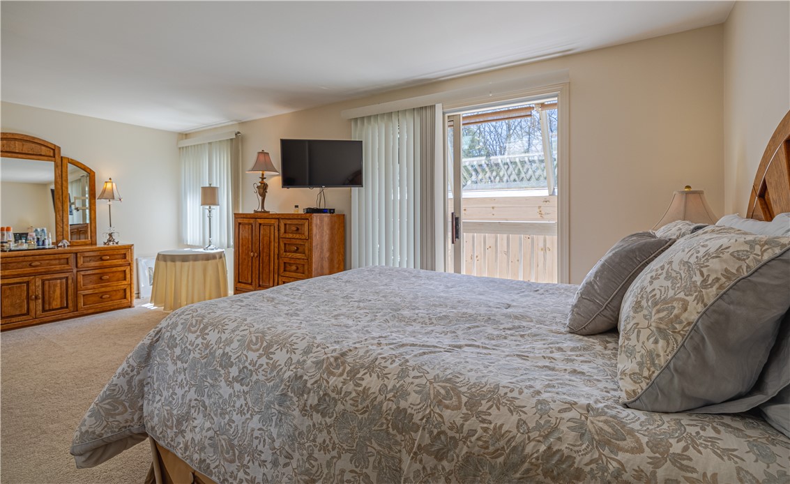 282 Byron Randall Road Scituate, RI 02857 - Photo 26 of 40