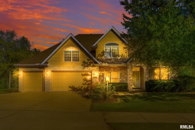 $399,000 | 6314 North Fieldtree Court, Peoria, IL 61615