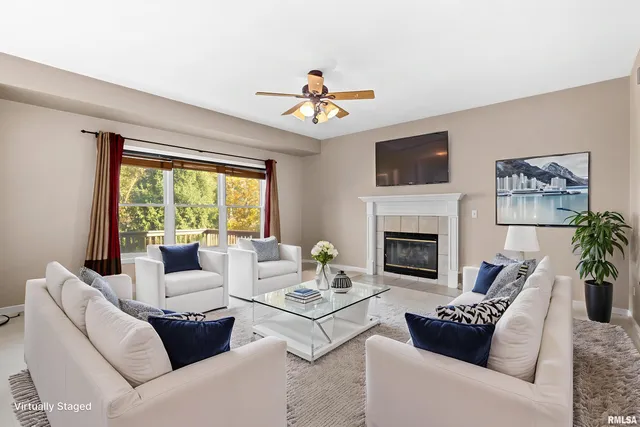 $399,000 | 6314 North Fieldtree Court, Peoria, IL 61615