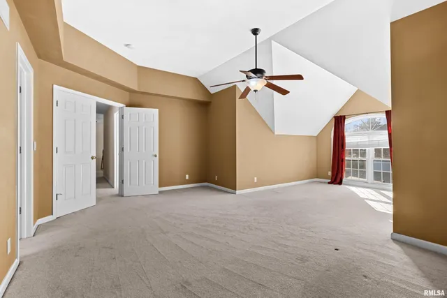 $399,000 | 6314 North Fieldtree Court, Peoria, IL 61615