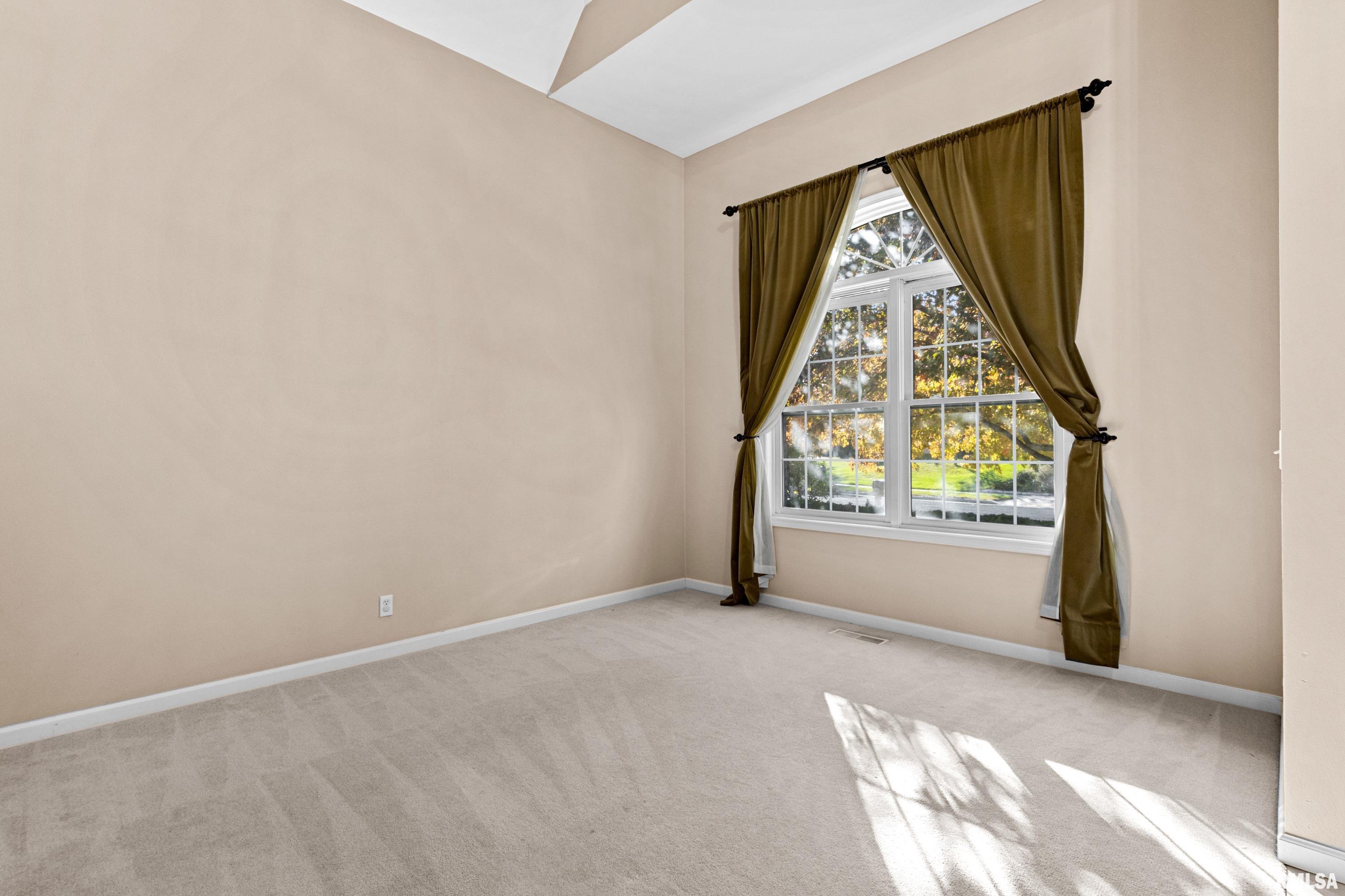 6314 North Fieldtree Court Peoria, IL 61615 - Photo 6 of 55