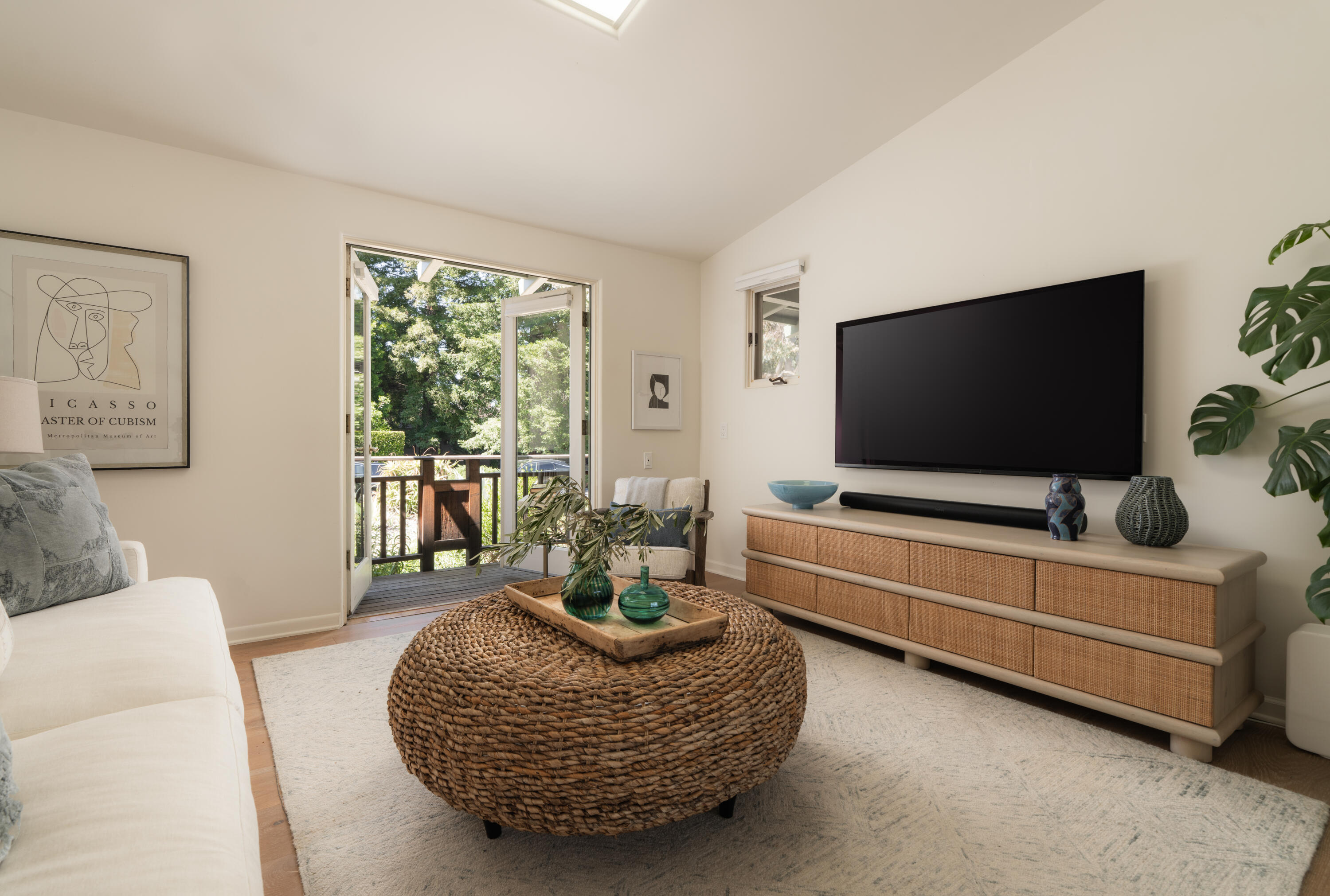 2150 10 Acre Road Santa Barbara, CA 93108 - Photo 11 of 18 Media Room