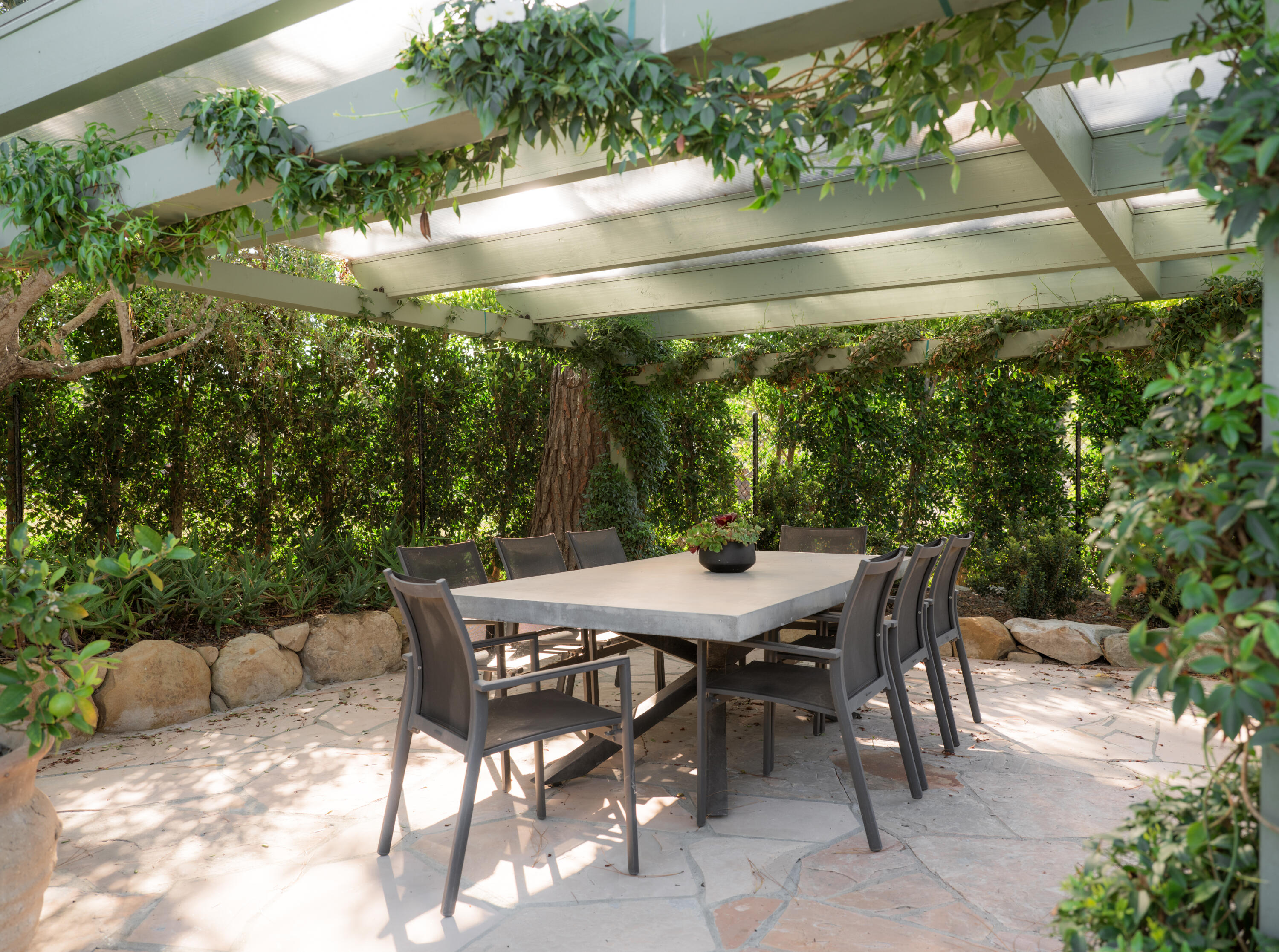 2150 10 Acre Road Santa Barbara, CA 93108 - Photo 13 of 18 Outdoor Dining