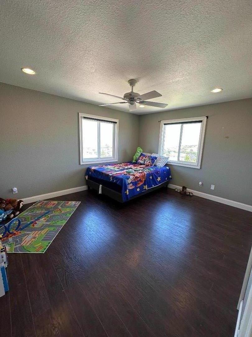 50950 Pine Canyon Road King City, CA 93930 - Photo 11 of 23 a living room with hard wood floors and a window