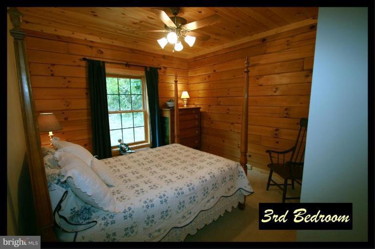 14046 Brown Road Smithsburg, MD 21783 - Photo 3 of 10 Bedroom #3